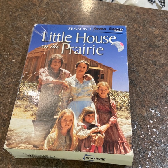 Little House on the Prairie: Season 1 DVD Collectors Set - Picture 1 of 13